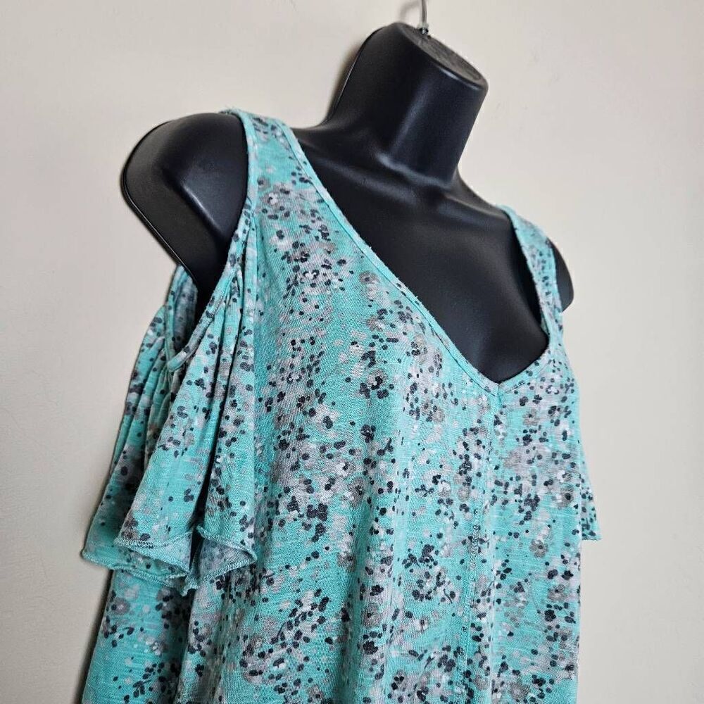 Torrid Cold Shoulder Blouse - Picture 2 of 6